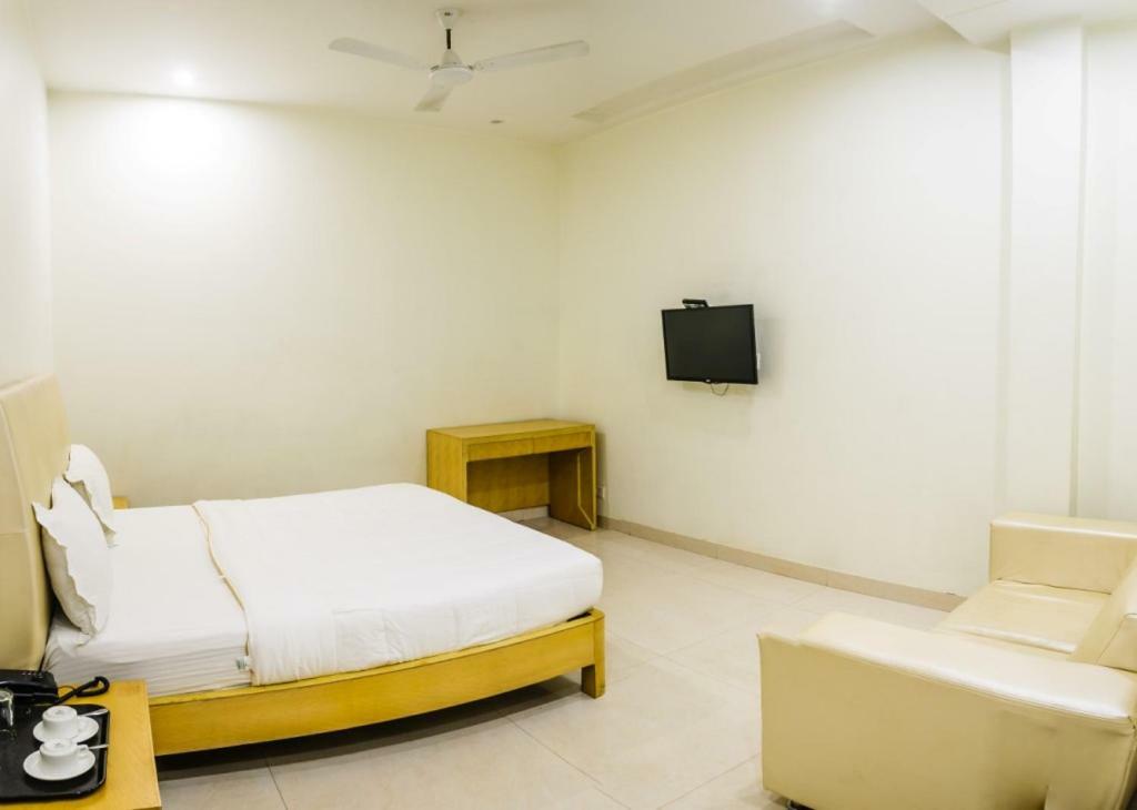 Hotel Yash Inn Mirzāpur Eksteriør billede