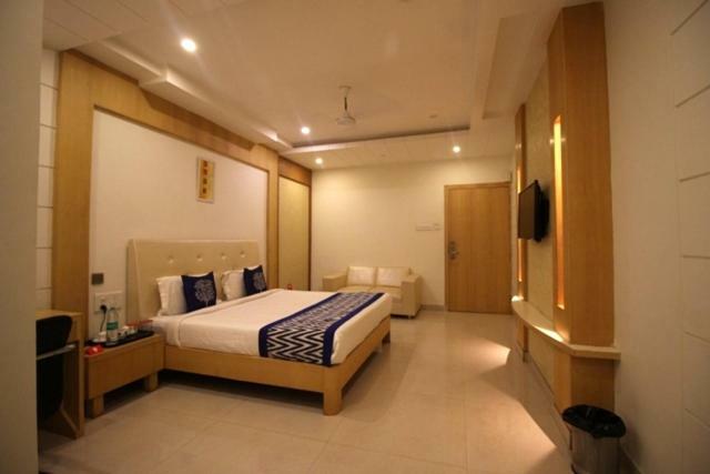 Hotel Yash Inn Mirzāpur Eksteriør billede