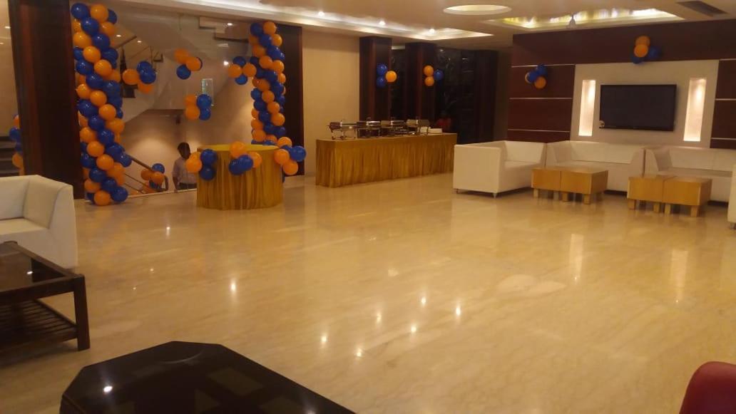Hotel Yash Inn Mirzāpur Eksteriør billede