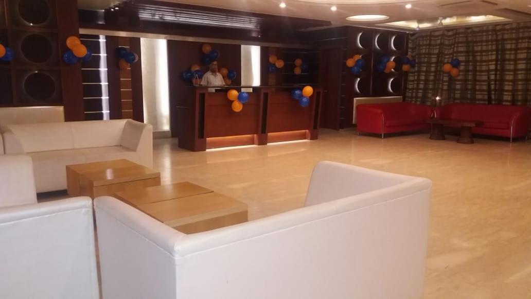 Hotel Yash Inn Mirzāpur Eksteriør billede