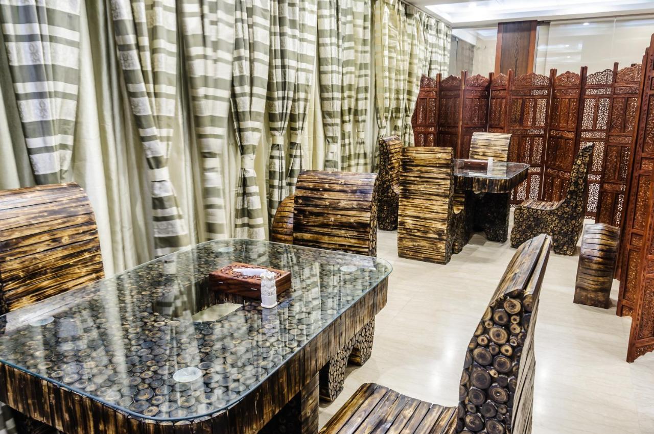 Hotel Yash Inn Mirzāpur Eksteriør billede